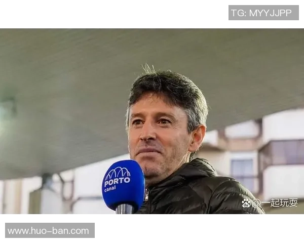 哪个足球明星在职业生涯中获得的评分最高引发了球迷们的热议与讨论